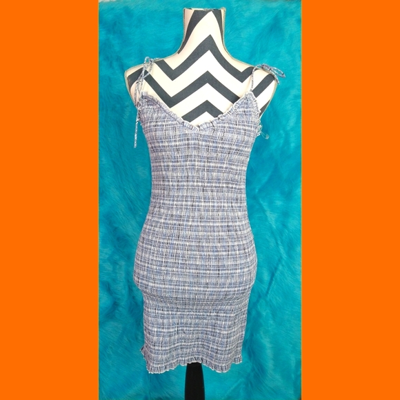 Blue and white scrunched spaghetti strap dress - Picture 1 of 4